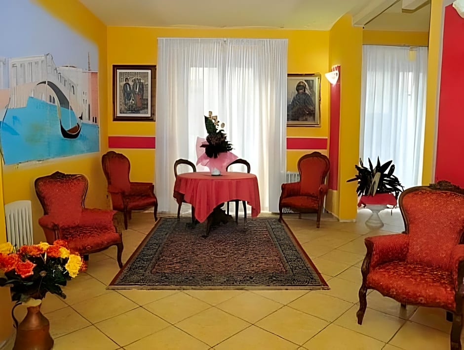 Hotel Innocenti