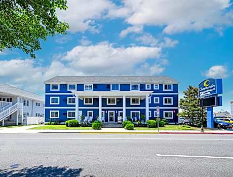 Commander Beach House Hotel