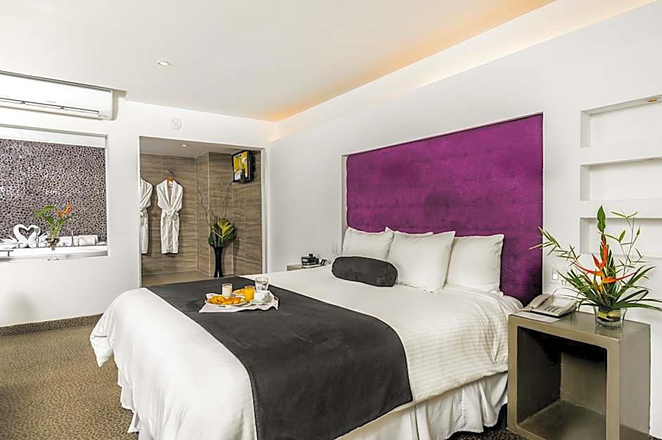 Riande Aeropuerto Hotel Casino