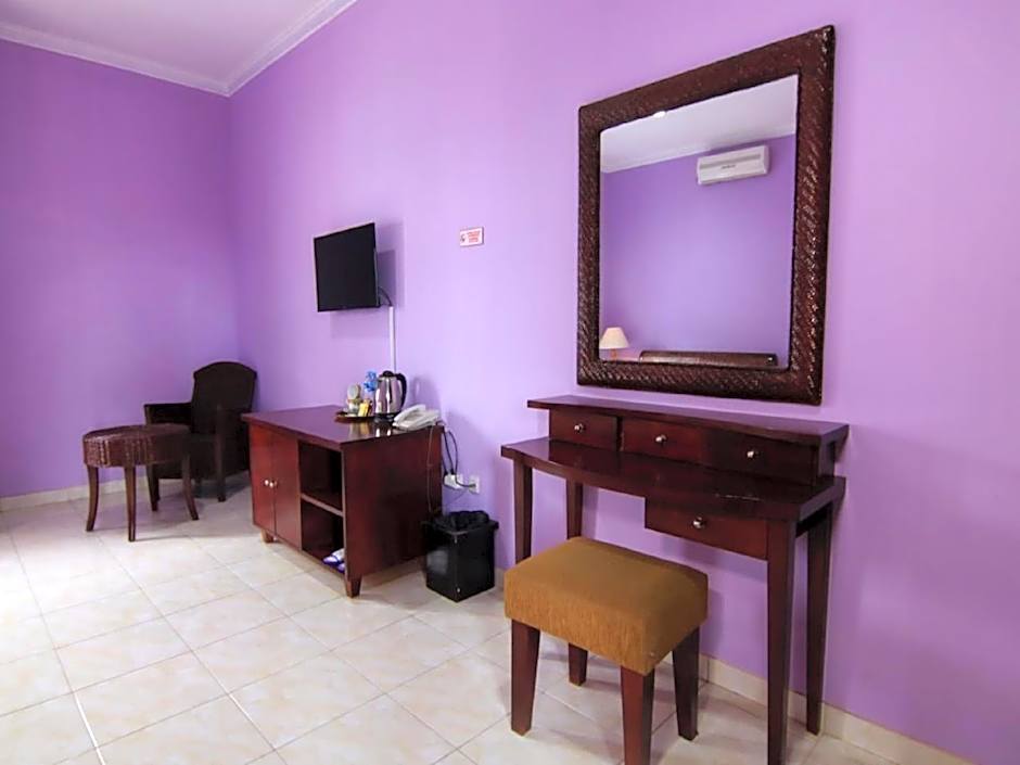 Hotel Signature Mandala Kencana