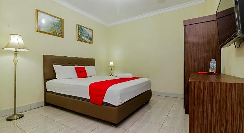 RedDoorz @ Malalayang 2 Manado