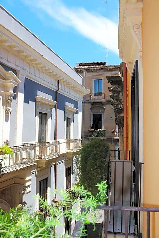 Preluna Central Palace