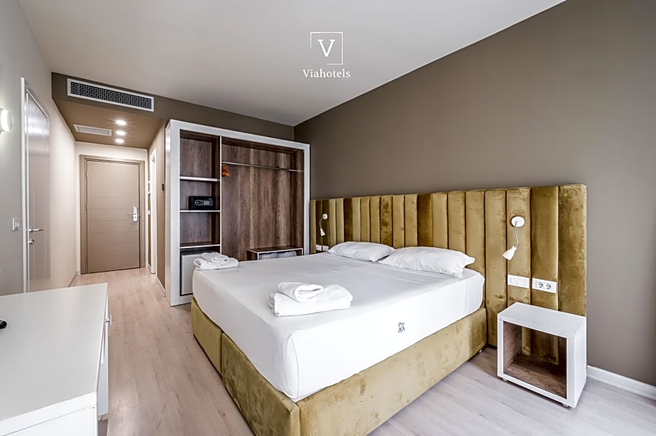 VH Eurostar Durres Hotel & Private Beach