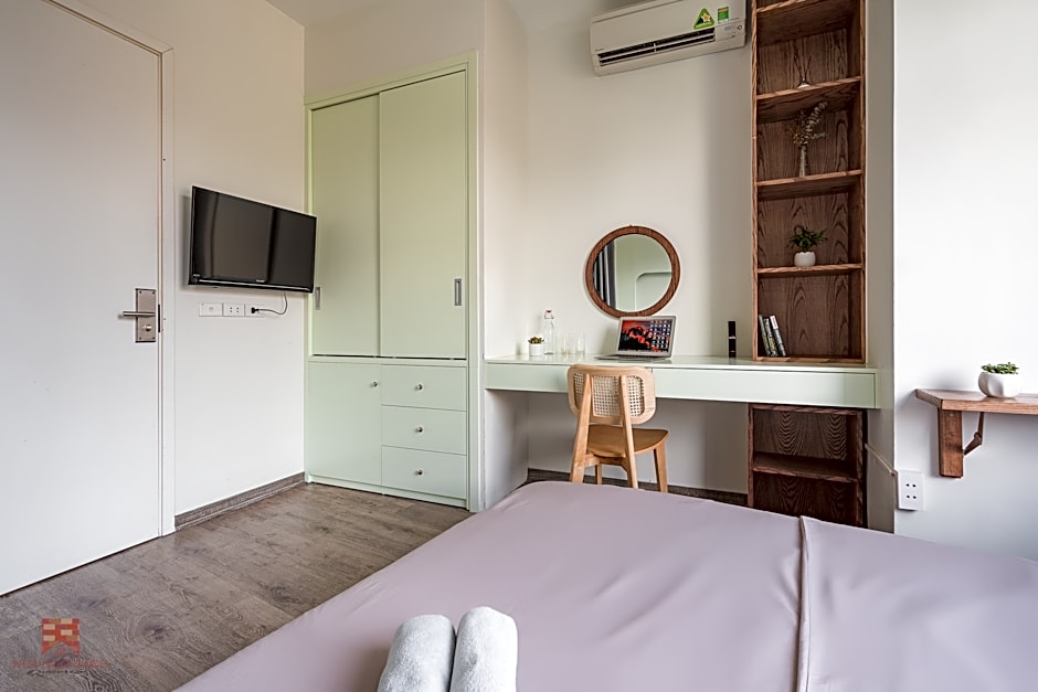 Nha Ngo Gach – Hanoi, NY