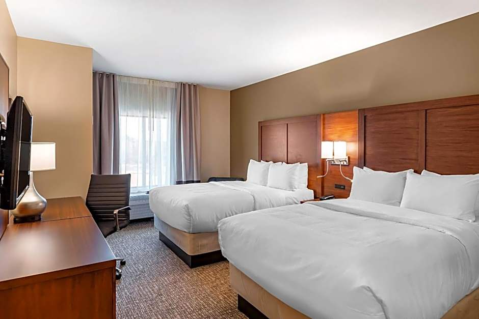 Comfort Inn & Suites