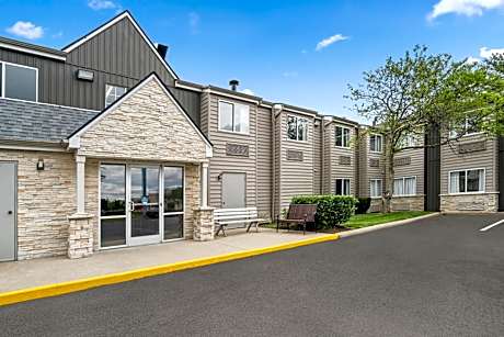 Microtel Inn & Suites by Wyndham Lexington