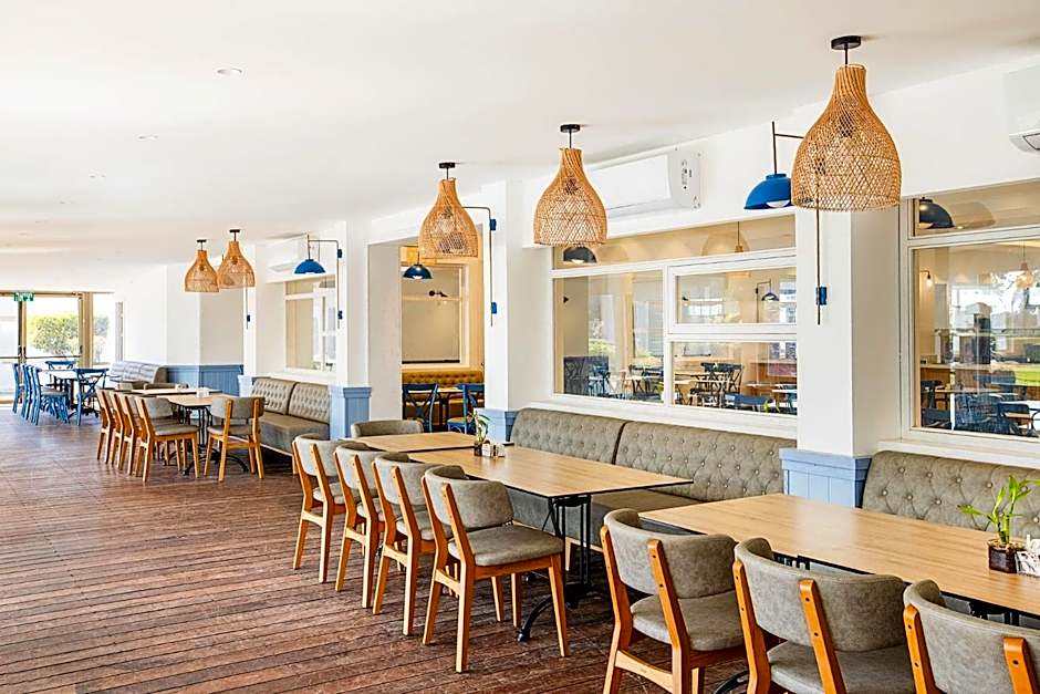 Nachsholim Beach Hotel