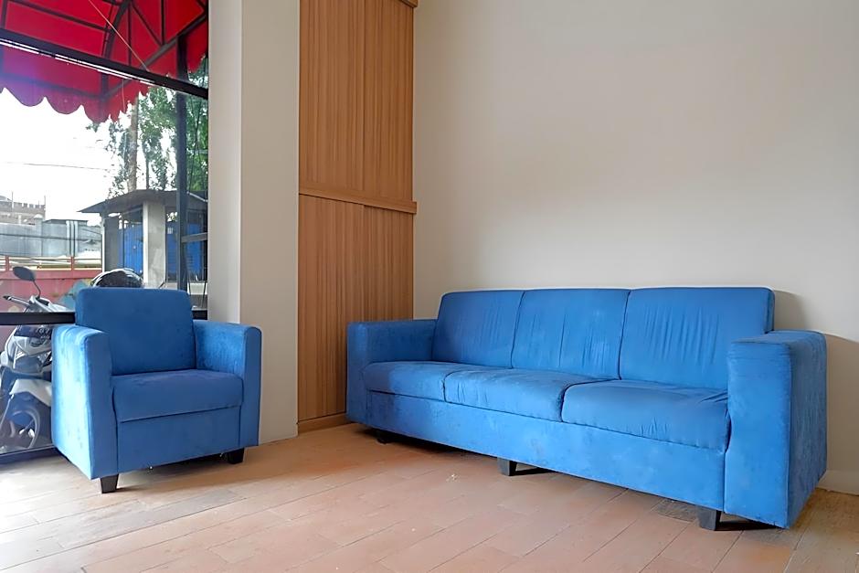 RedDoorz @ Jalan Kartini Semarang