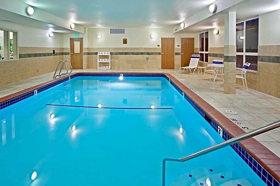 Holiday Inn Express & Suites Lacey  Olympia By IHG