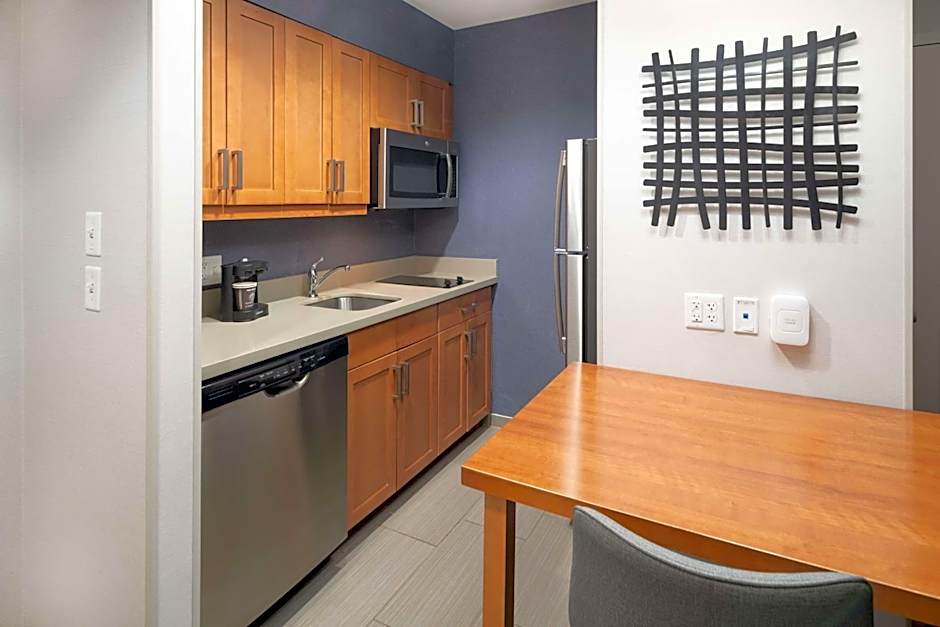 Homewood Suites by Hilton Gateway Hills Nashua