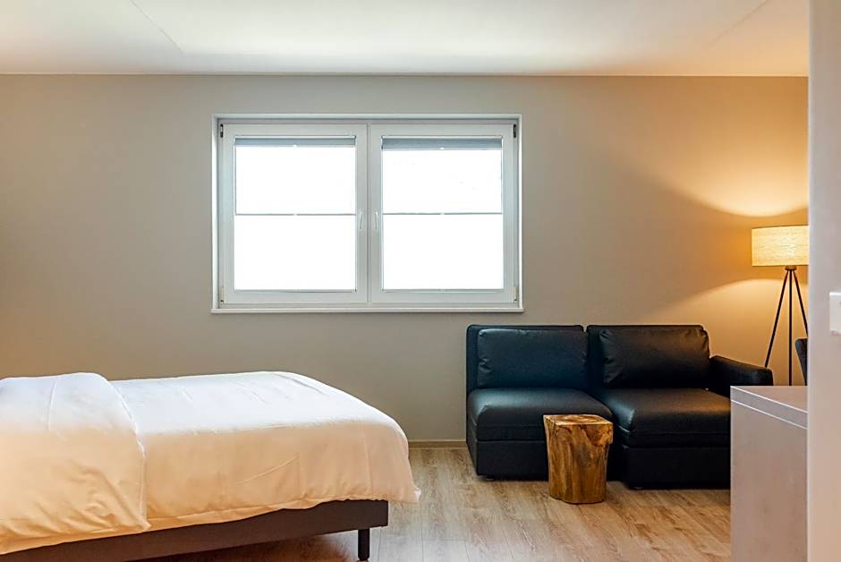 Hotel Circle Inn - Closest to Air Base