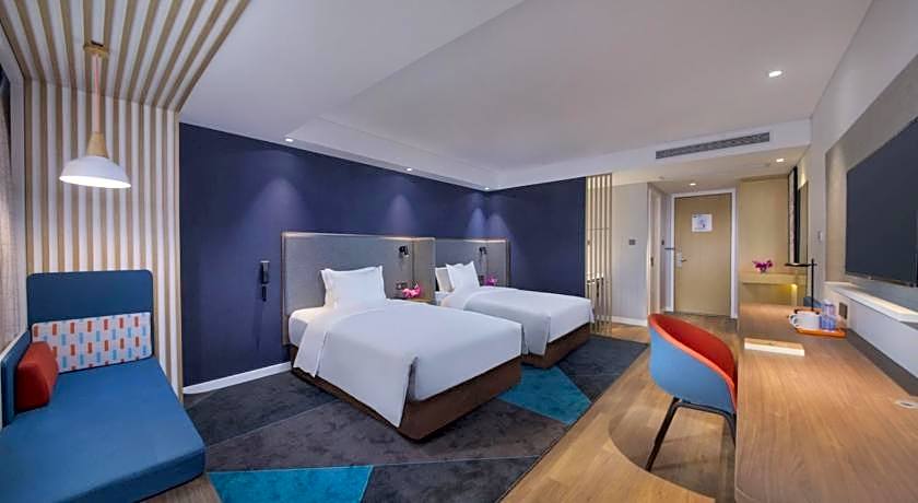 Holiday Inn Express Urumqi Station By IHG