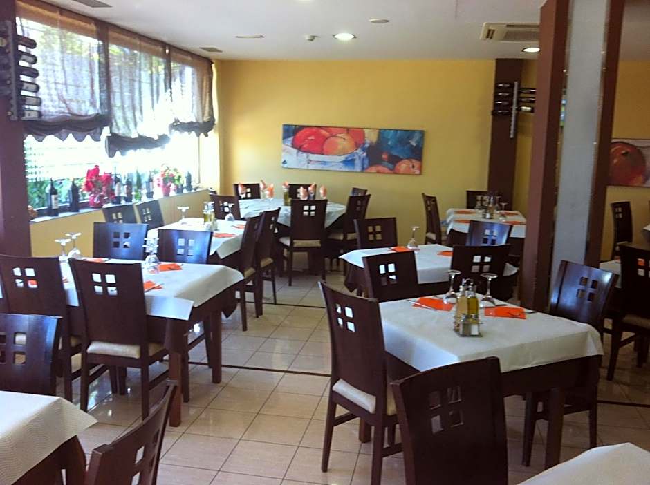 Hotel El Cruce Moraleda