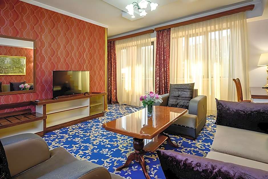 Royal Plaza Yerevan by Stellar Hotels