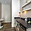 Hotel Royal William, an Ascend Collection Hotel