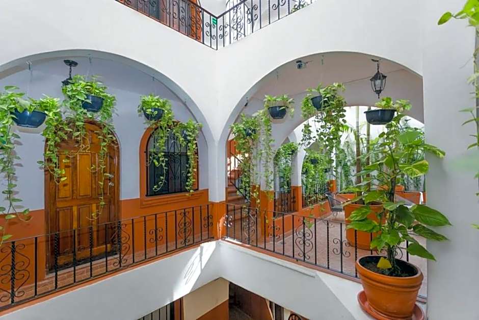 Alma y Mar Hotel & Suites by BFH