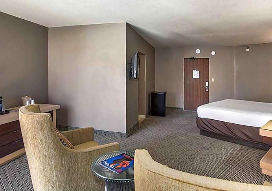 Plaza Hotel & Casino