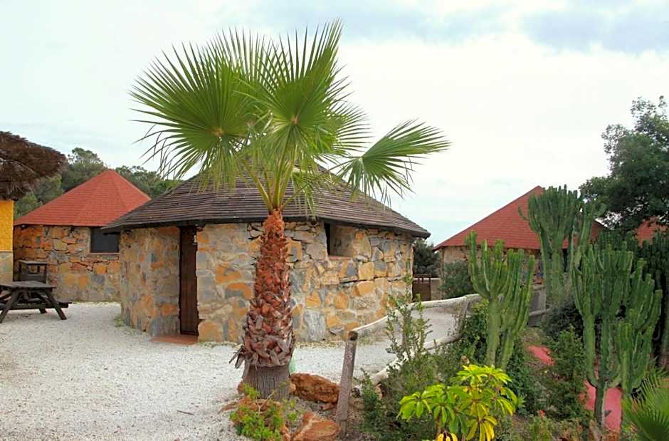 Hotel Selwo Lodge - Animal Park Tickets Included