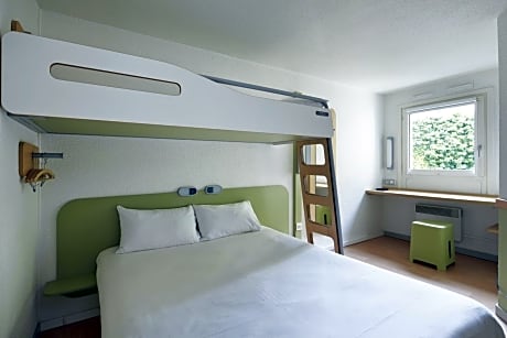 Triple Room with One Double and One Bunk Bed