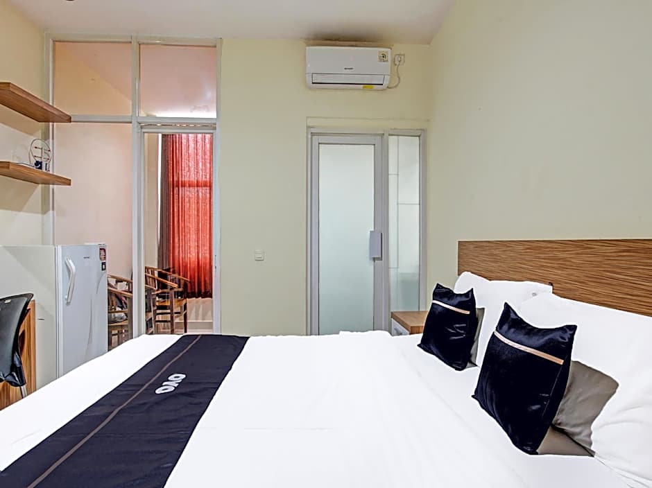 Collection O 90253 DHelomi