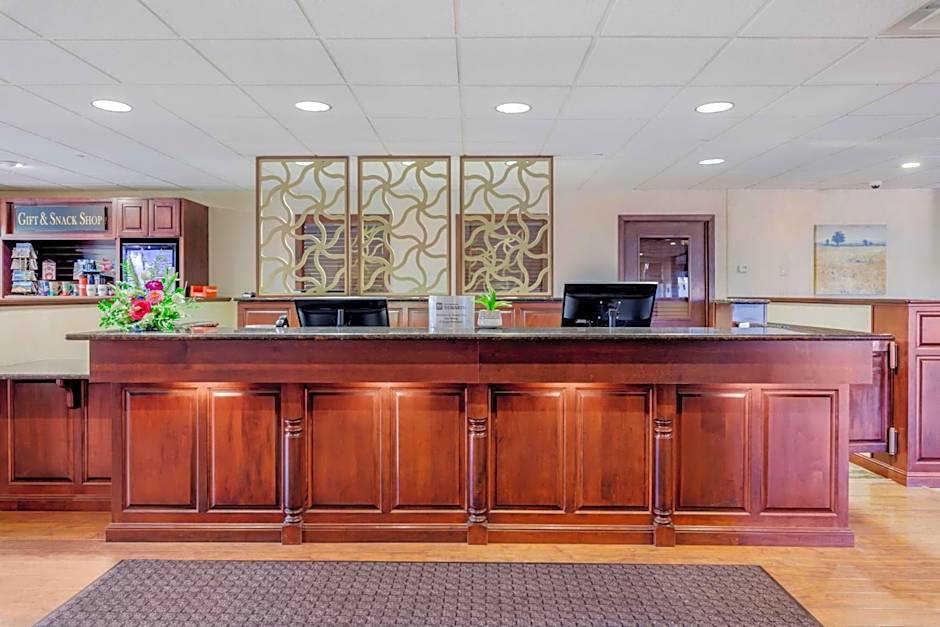 Best Western Plus Dubuque Hotel And Conference Center