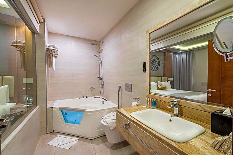 Crown Rose Al Sahafa Hotel