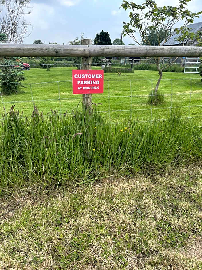 Ox Box Cabin Lyonshall Kington