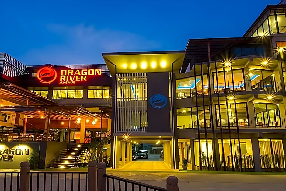 Dragon River Avenue Hotel