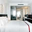 Ruby Claire Hotel Geneva Rooms