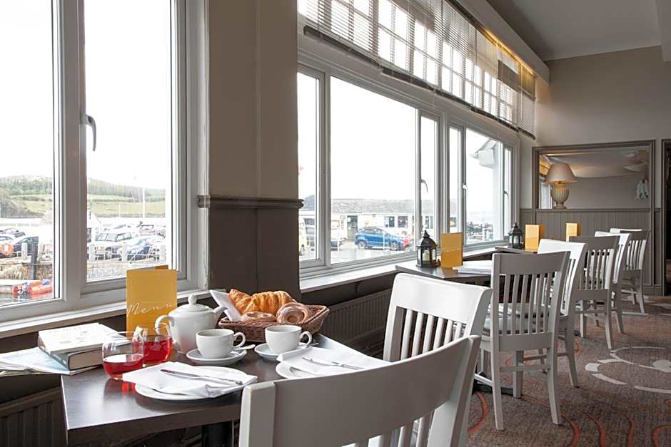 Ship and Castle Hotel