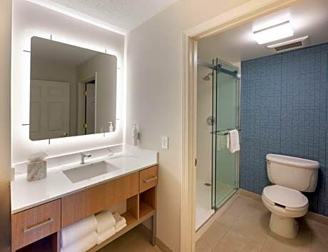 1King Hearing Accessible Studio Suite