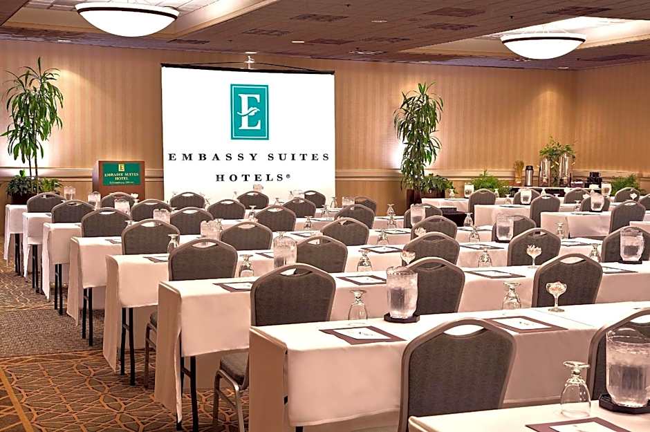 Embassy Suites By Hilton Hotel Chicago-Schaumburg/Woodfield