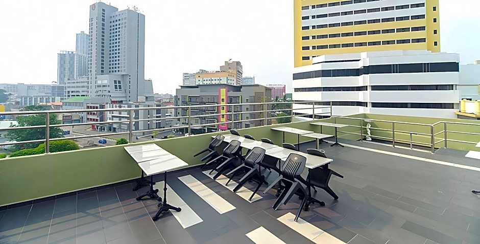 Lks Hotel