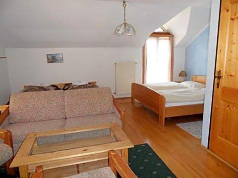 Hotel & Hostel Sandwirt