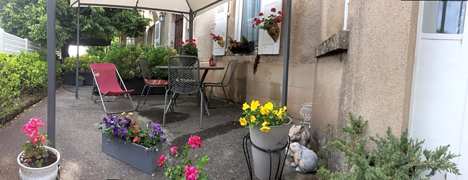 Chambre d'Hôtes Le Tilleul de Canac parking privé gratuit
