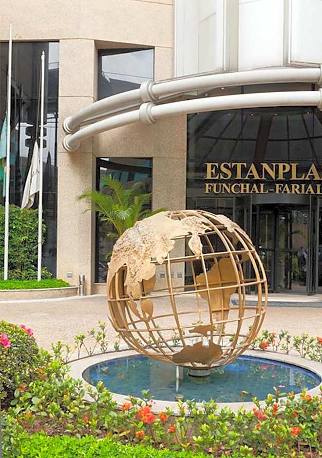 Estanplaza Funchal Faria Lima