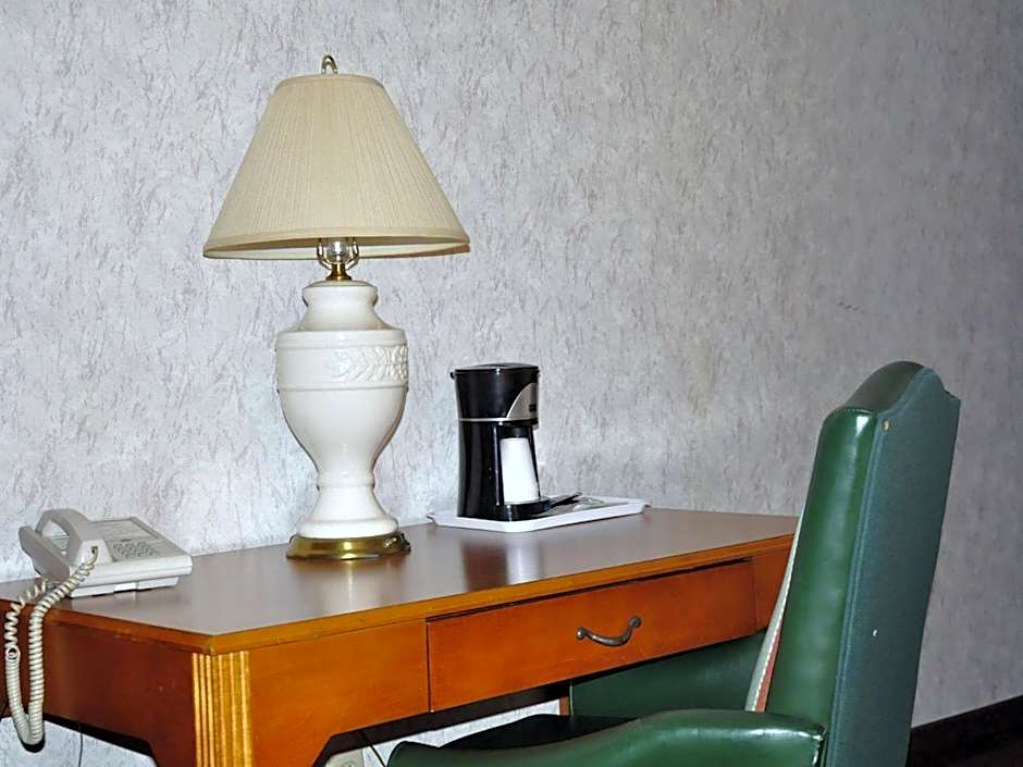 Howard Johnson by Wyndham Niagara Falls