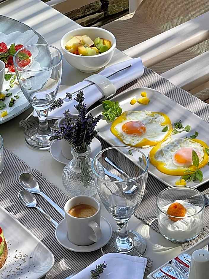 Casa Di Fiori Andros Suites