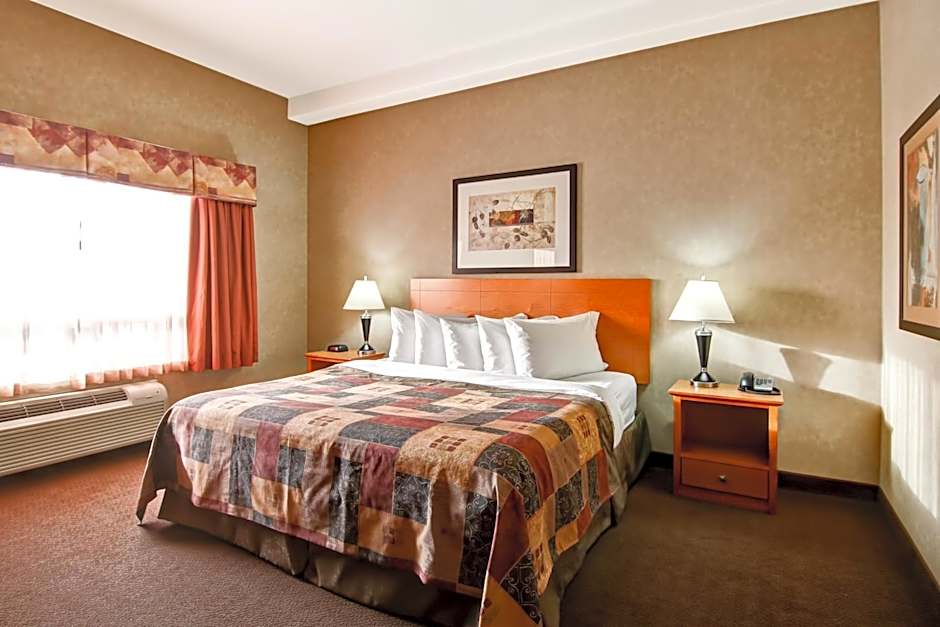 Photo 1 of 4 of Executive King Suite