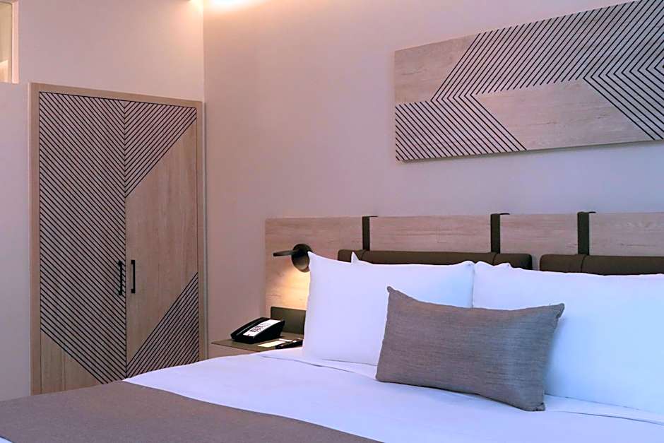 City Express Plus by Marriott Monterrey Centro