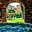 Les Arcades Le Lion D'or