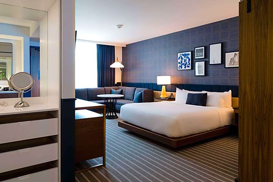 Cambria Hotel Boston Somerville