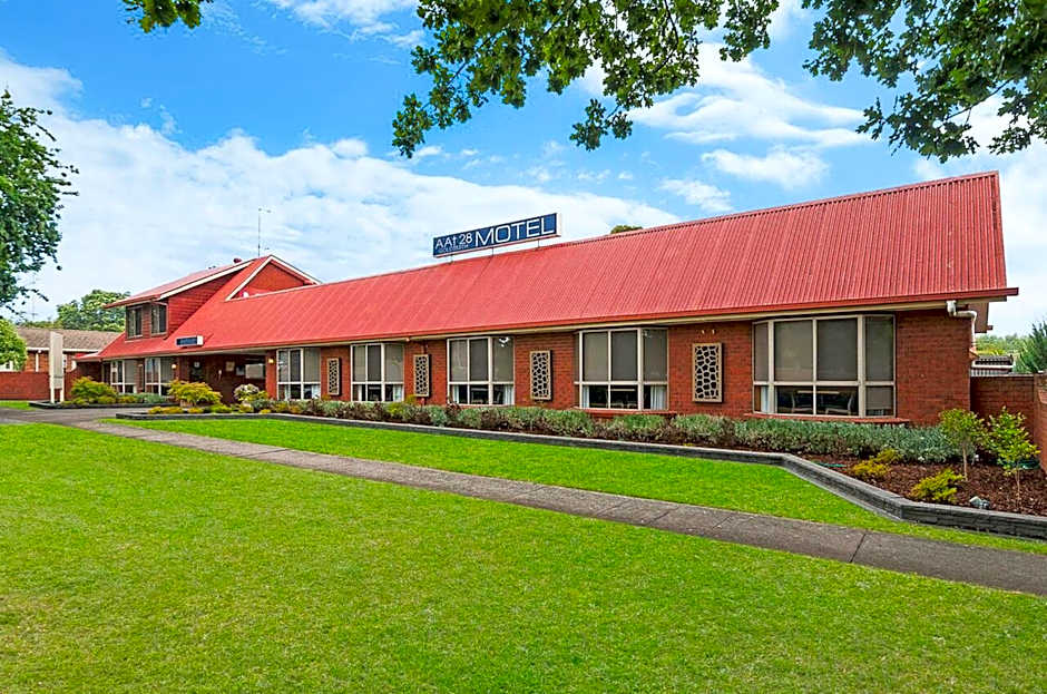 AAt 28 Goldsmith Motel