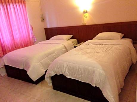 Twin Room with Private Bathroom