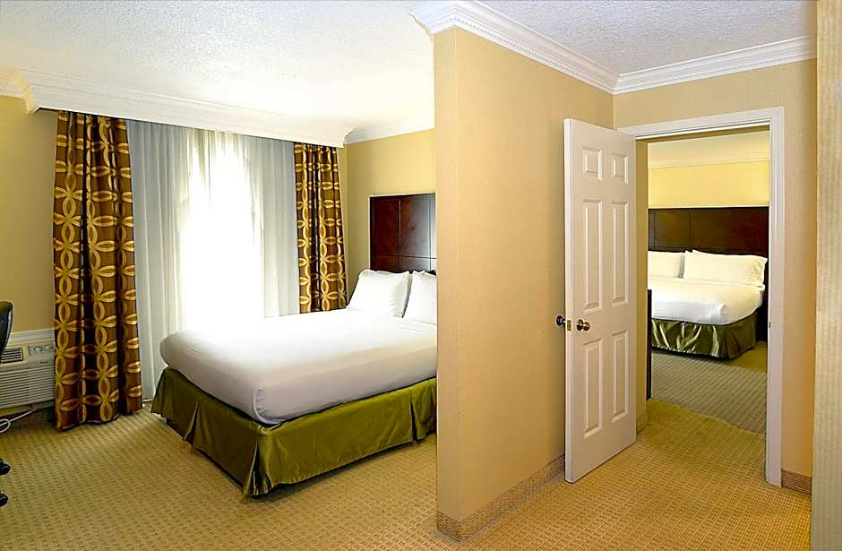 Holiday Inn & Suites San Mateo - SFO By IHG