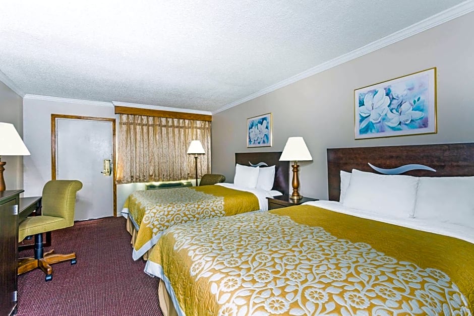 Days Inn by Wyndham Slidell