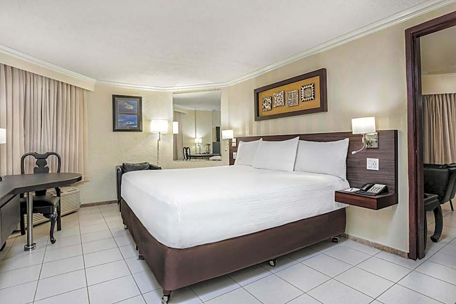 Copantl Hotel & Convention Center