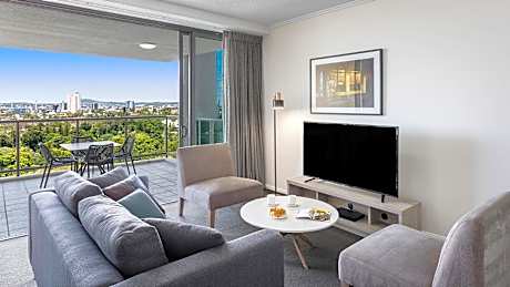 Oaks Brisbane on Margaret Suites