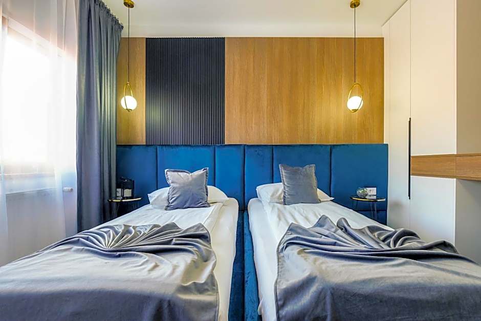 Foto 1 de 9 de 1 Double Bed or 2 Beds, Balcony