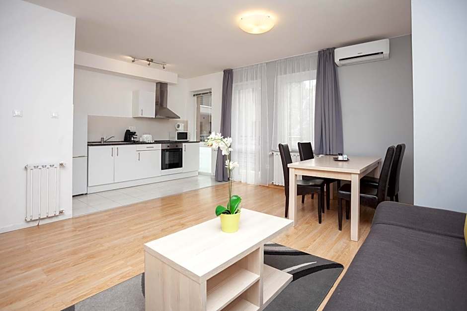 Maple Tree Budget Apartments